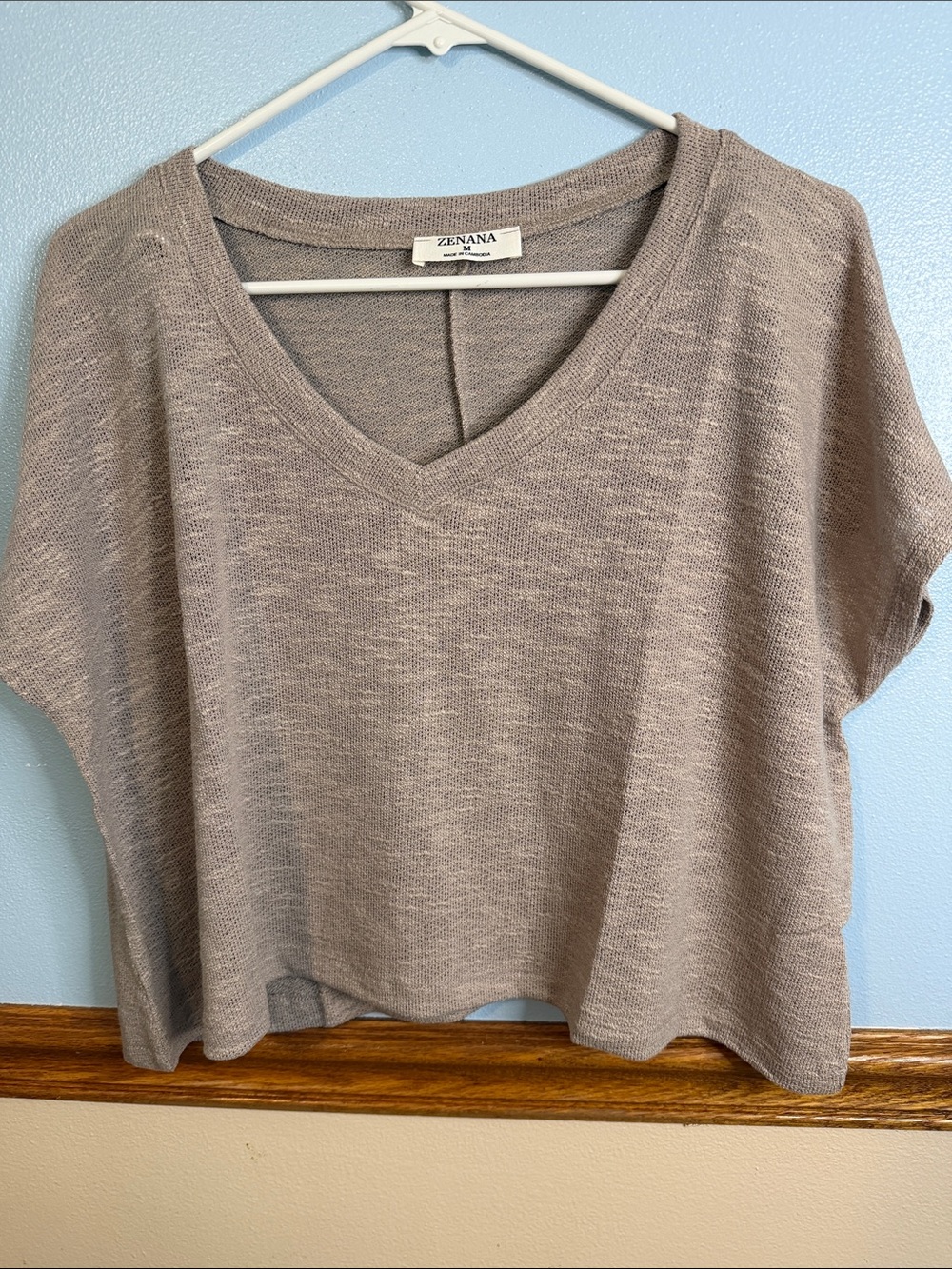 Zenana V-Neck Loosely Woven Boxy Cropped Tee Top Oatmeal /Sand Size M